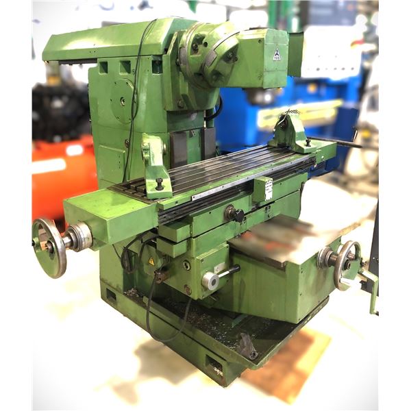 Fraiseuse Heavy Duty Universelle TOS OSO FGU32 with Digital Read Out on 3 axes