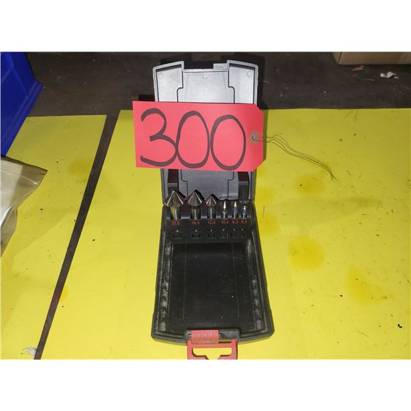 Box of Regrinded 82° CounterSink