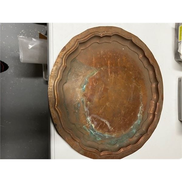 CUIVRE ASSIETTE 14,75 DIAM (NETTOYAGE REQUIS)