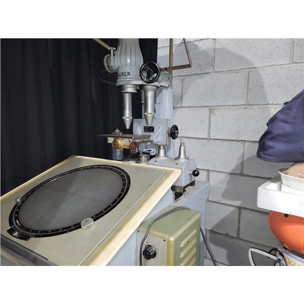 HAUSER Optical comparator (working until sold)