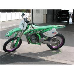 1997 KAWASAKI KX250 DIRT BIKE