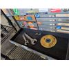 Image 8 : MACHINISTS TOOLBOX WITH CONTENTS