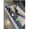 Image 2 : DODGE ROOF RACK AND HITCH MOUNT BICYCLE CARRIER