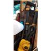 Image 2 : ASSORTED HAND TOOLS AND SPRAYER ATTACHMENT ETC