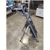 Image 2 : FOLDING 3 STEP LADDER