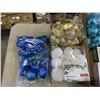 Image 2 : ASSORTED CHRISTMAS DECORATIONS AND LIGHTS