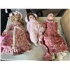 Image 2 : BOX OF COLLECTIBLE DOLLS