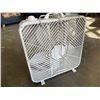 Image 2 : CLASSIC BOX FAN