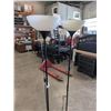 Image 3 : 2 FLOOR LAMPS