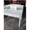 Image 2 : WHITE DESK WITH ORGANIZER