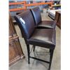 Image 2 : 2 BLACK LEATHER PUB HEIGHT BAR STOOLS