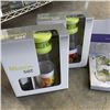 Image 2 : 2 OCEAN GLASSWARE GREEN MAISON SET WITH GLASS PITCHER AND 4 GLASSES PLUS BOX OF EXTRA CUPS