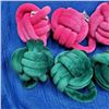 Image 2 : 8 NEW CUDDLE KNOT PILLOWS 4 GREEN 4 PINK
