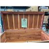 Image 2 : HONDERICH FURNITURE CEDAR CHEST