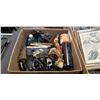 Image 2 : TWO BOXES OF DESCOR ITEMS AND KIDS PLAY MAT