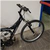 Image 3 : BLACK MCKINLEY BIKE