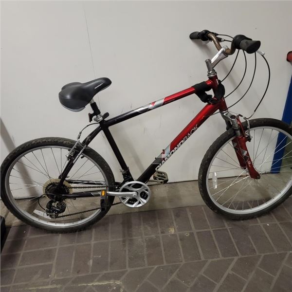 RED DIAMONDBACK BIKE