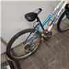 Image 4 : WHITE AND BLUE DUNLOP BIKE