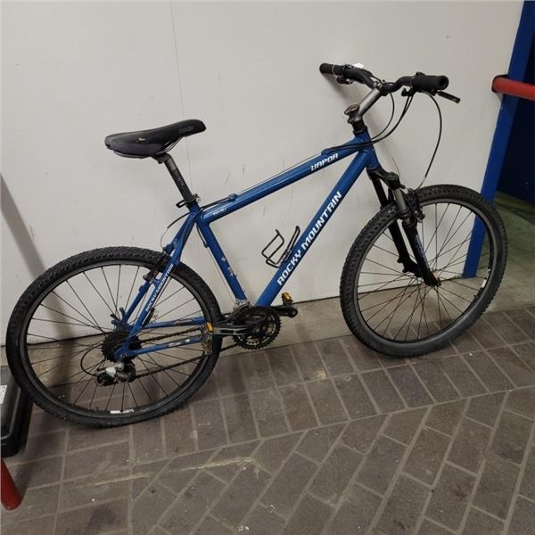 BLUE ROCKY MOUNTAIN BIKE