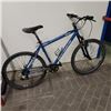 Image 1 : BLUE ROCKY MOUNTAIN BIKE