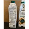 Image 2 : Lot of 3 Elmhurst Mikled Almonds Unsweetened 946ml BB Dec 31/2025
