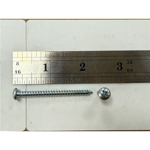 LOT DE 2 BOITES DE 4000 VIS A MÉTAL ÉTOILE 8 X 2"