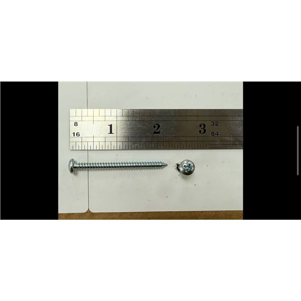 LOT DE 4 BOITES DE 2000 VIS A TÔLE #8 X 2", TÊTE ÉTOILE