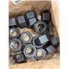 Image 8 : LOT DE 300+  ÉCROUS HEX. ASSORTIS