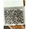 Image 2 : LOT DE 1600+ VIS À TÊTE PLATE ET CREUSE INOX, MÉTRIQUE & IMPÉRIAL