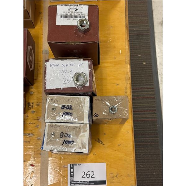 LOT DE 2500+ ÉCROUS A/ NYLON MÉTRIQUE, GR.  ASSORTIES