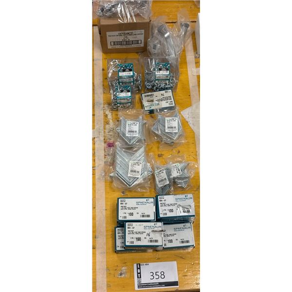 LOT DE  QUINCAILLERIE DIVERS