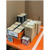 Image 1 : LOT DE 2800+ ÉCROUS D'ARRÊT A/ NYLON 1/4-20, GR. 8