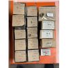Image 2 : LOT DE 2800+ ÉCROUS D'ARRÊT A/ NYLON 1/4-20, GR. 8
