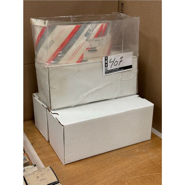 LOT DE 25 COURROIES A SABLEUSE 4" X 24" CARBORUNDUM