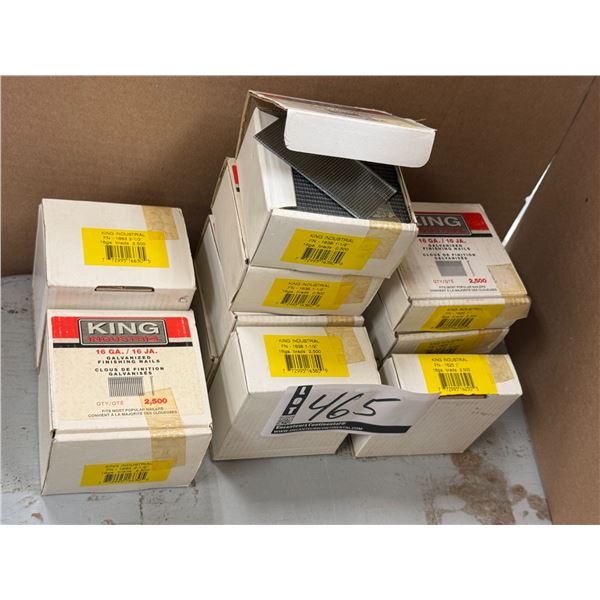 LOT DE 12 BOITES DE 2500 CLOUS GR. ASSORTIES, 16 GA