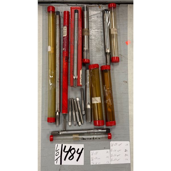 LOT DE 13 TAPS ASSORTIS