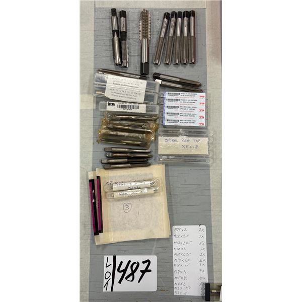 LOT DE 44 TAPS MÉTRIQUES ASSORTIS