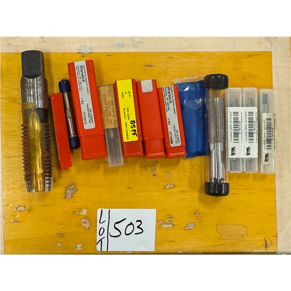 LOT DE 14 TAPS ASSORTIS