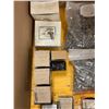 Image 4 : LOT DE 3000+ QUINCAILLERIES EN INOX ASST