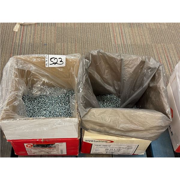 LOT DE 12,000+ VIS 8-15 X 1/2 ASSORTIS