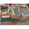 Image 1 : LOT DE 2500+ BOULONS DE CARROSSERIES 10-24 X 1/2