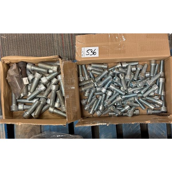 LOT DE 120+ VIS HEX ASSORTIES