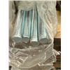 Image 6 : LOT DE 100+ TIGES FILETÉES, GRAND. ASST