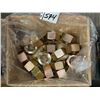 Image 1 : BOITE DE 15+ ÉCROUS HEX 1-1/2"-6 GR 08