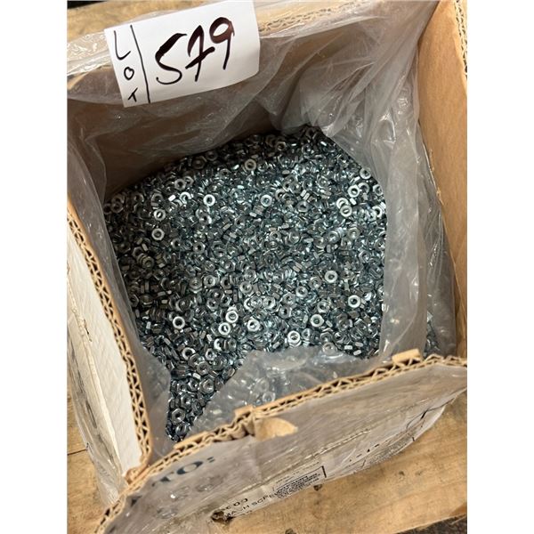 BOITE DE 4000+ ÉCROUS HEX 10-32