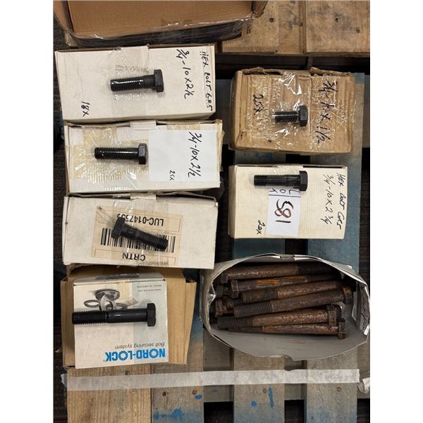 LOT 100+ BOULONS ASSORTI