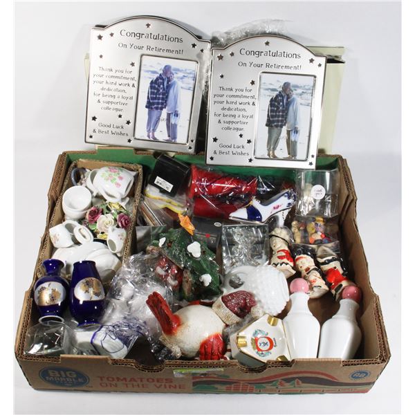 FLAT OF MISC. SMALL DECORATIVE ITEMS AND MORE!