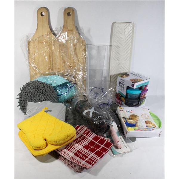 LOT OF GENTLY USED/ NEW KITCHEN ITEMS