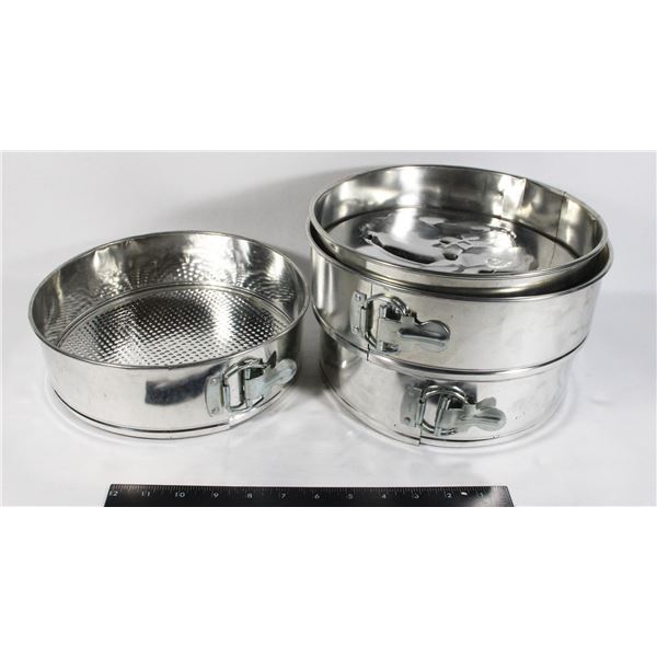 LOT OF 4 SPRING FORM BAKING CAKE PANS