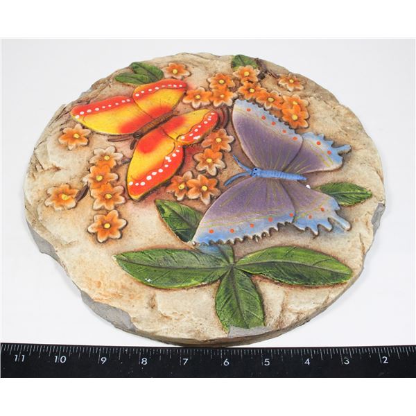 NEW *DAMAGED* Item #38805, DECORATIVE PATH STONE